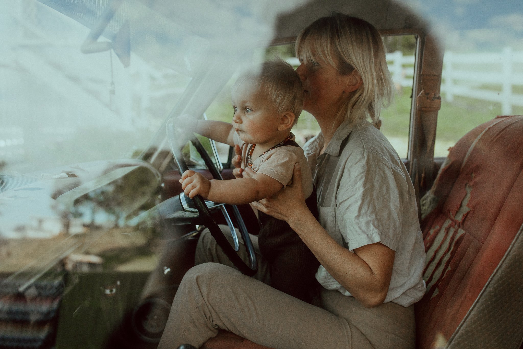 Muse Pack – Gói Preset Có Tính Thẩm Mỹ Táo Bạo - Sắc Sảo Điện Ảnh Có Chút Ngầu Mang Tính Hoài Cổ (xmp/acr) M29H57 1 Muse pack nencyha.com