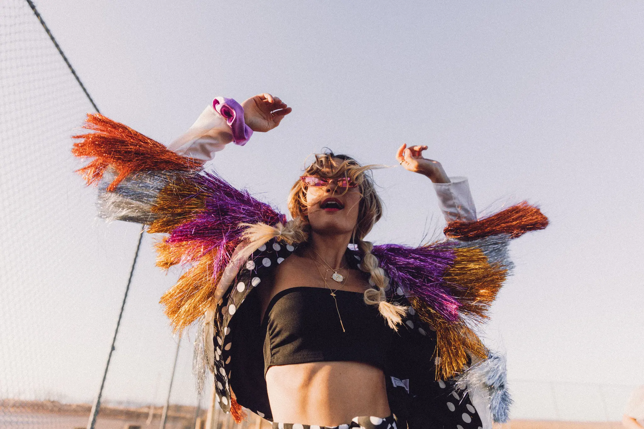 Rollerskater - Retro Portraits – Gói Preset Dành Cho Ảnh Chân Dung Phong Cách Cổ Điển Sẽ Đưa Bạn Đến Thập Niên Của Những Năm 70 (xmp/acr, dng) B31G39 2 nencyha.com roller skater retro portraits taylor pendleton preset 0