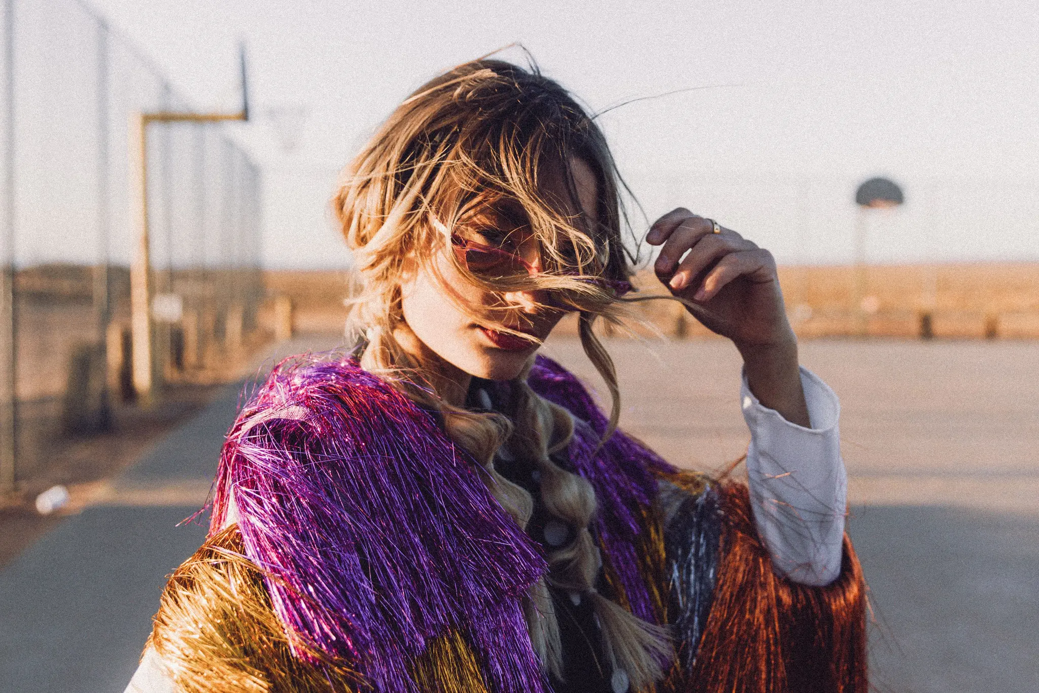 Rollerskater - Retro Portraits – Gói Preset Dành Cho Ảnh Chân Dung Phong Cách Cổ Điển Sẽ Đưa Bạn Đến Thập Niên Của Những Năm 70 (xmp/acr, dng) B31G39 4 nencyha.com roller skater retro portraits taylor pendleton preset 3