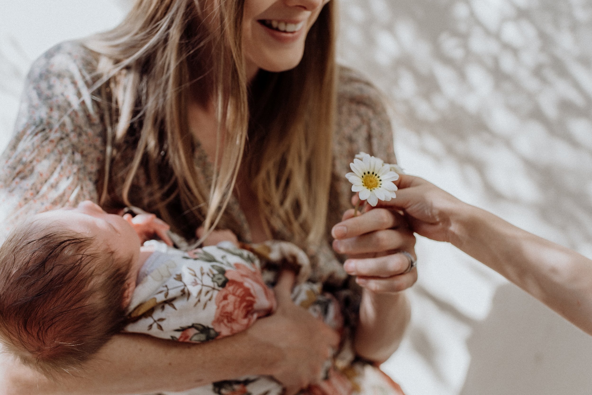 Story Keeper - Signature Desktop Presets – Gói Preset Màu Kem Ấm Áp Tự Nhiên và Cảm Giác Hoài Cổ (xmp/acr) S34G12 3 nencyha.com signature desktop presets 4