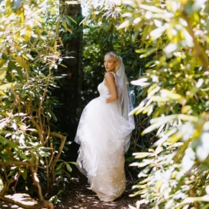 G-Presets x Photobug Lightroom Presets – Gói preset tuyệt đẹp cổ điển táo bạo và sạch sẽ (xmp/acr) T52B79 17 g presets x photobug lightroom presets goi preset tuyet dep co dien tao bao va sach se 7 1