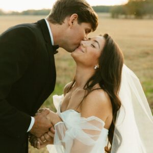 Katie Bertagnolli - Like Yesterday – Bộ Preset Màu Phim Ấm Áp Hoàn Hảo Cho Ảnh Chân Dung (xmp/acr) A48B28 16 katie bertagnolli like yesterday bo preset mau phim am ap hoan hao cho anh chan dung 8