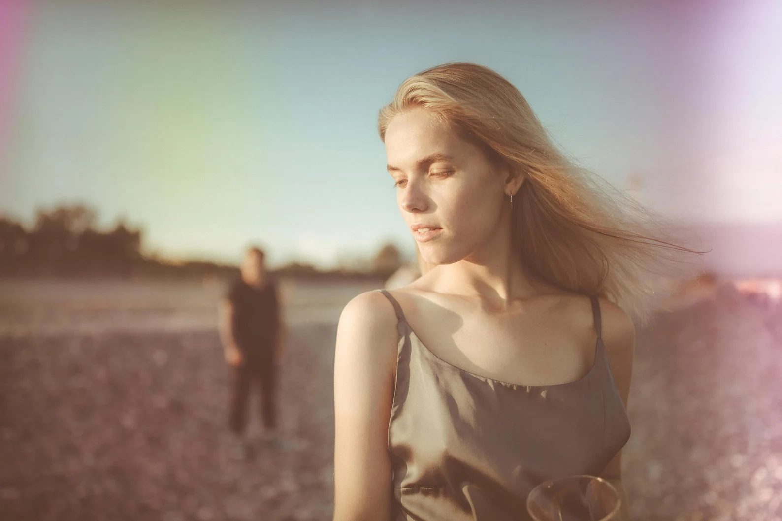 Expired Film Lightroom Presets Aesthetic Pack for Desktop & Mobile – Gói Preset Mang Hơi Thở Của Dòng Phim Expired Cổ Điển (xmp/acr, dng, lr) E39P00 6 nencyha.com expired film lightroom presets 8