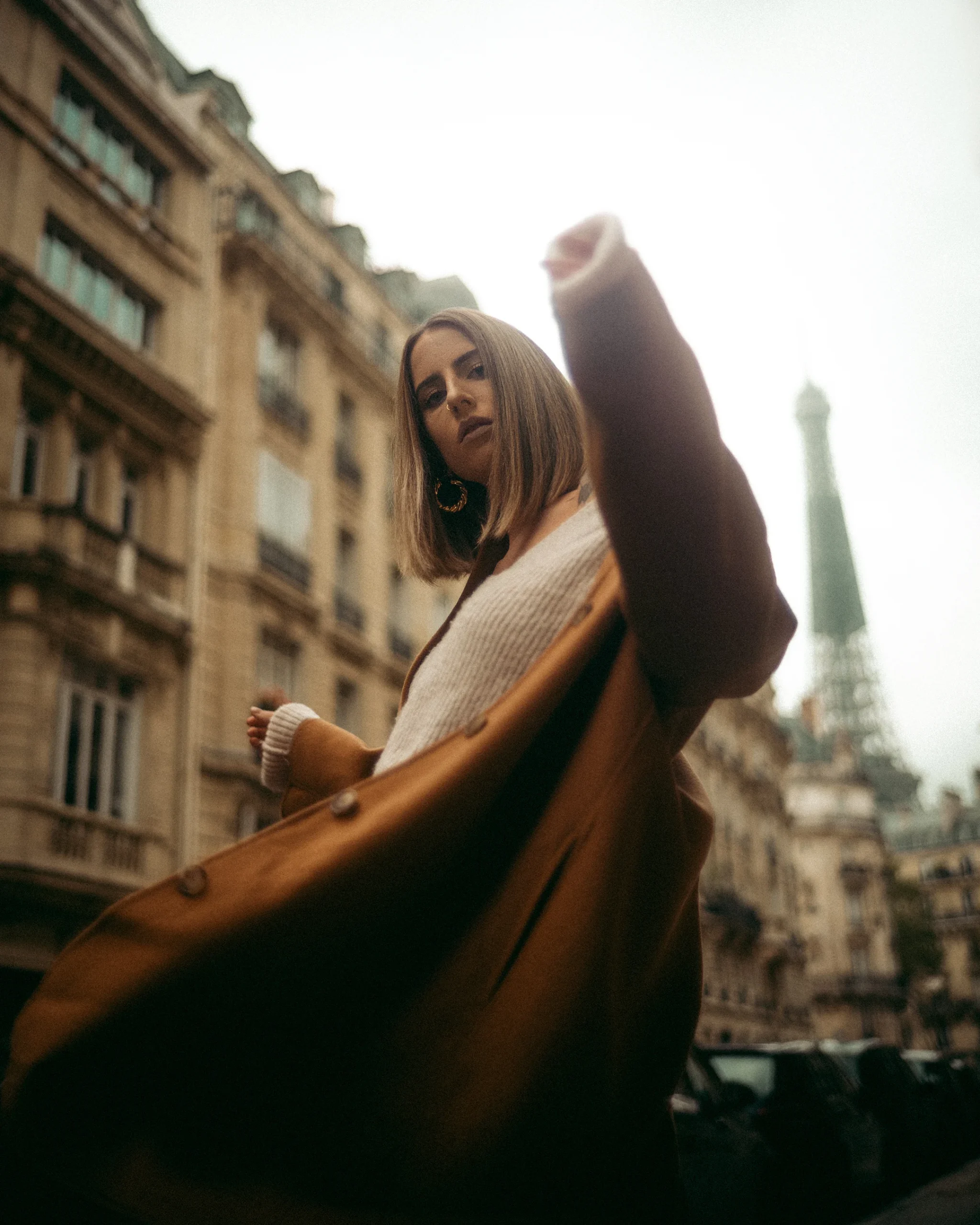 Summer of 93 CINEMATIC LR Preset Pack + PS Actions – Gói Preset và Actions Photoshop Tone Màu Rất Điện Ảnh và Phim Ảnh (xmp/acr, dng, lr, atn, mov) V40C22 3 nencyha.com raguccy summer of 93 cinematic lr preset pack ps actions 1 scaled