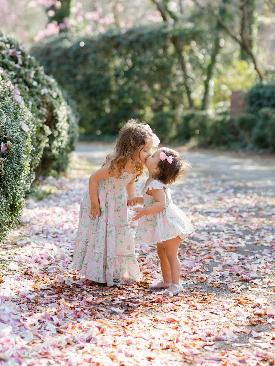 Refined II – Gói Preset Đám Cưới và Chân Dung (xmp/acr/ Profiles) R45T63 3 refined ii goi preset dam cuoi va chan dung xmp acr profiles 1