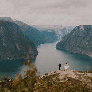 Anni Graham - Iceland – Gói Preset Mang Sắc Thái Ấm Áp Sang Trọng Cho Nhiếp Ảnh Cưới