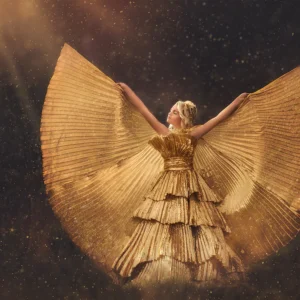 Meg Bitton - Soaring Angel - Lori Lesh – Hướng dẫn Photoshop tạo ra một tác phẩm nghệ thuật (mp4) B74C38