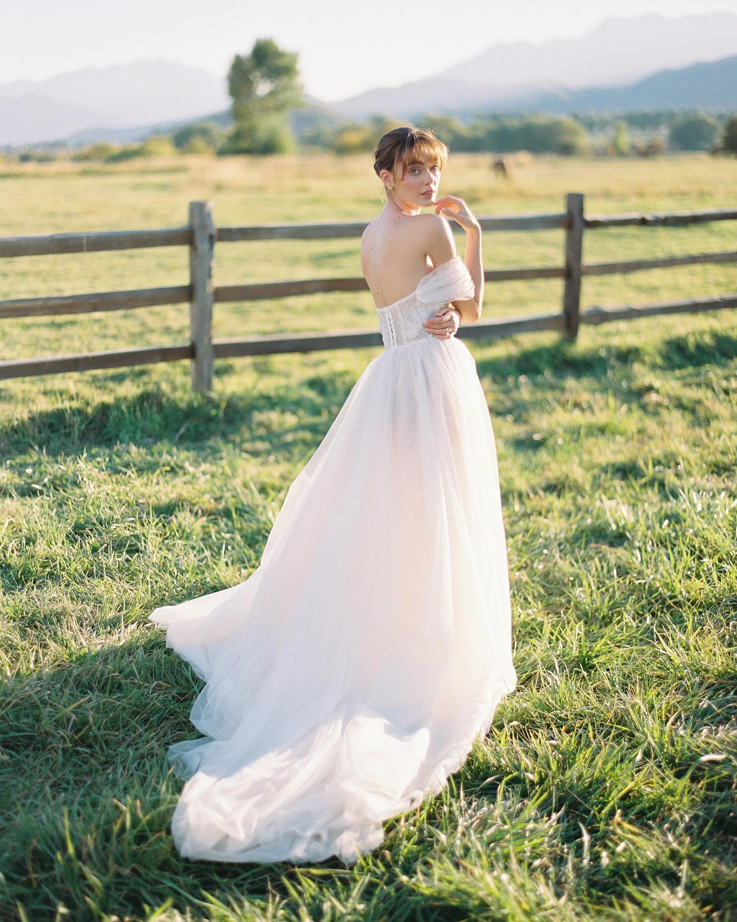 Luke Cleland - Light & Airy Preset – Bộ sưu tập Preset màu fine art nhẹ nhàng trong trẻo 2025 (xmp/acr) K80T73 3 luke cleland light airy preset bo suu tap preset profiles mau fine art nhe nhang trong treo1