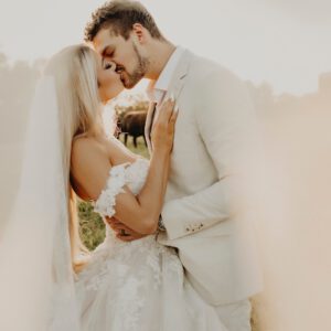 Lisa Rhea - Presets Pack 1-2 – Bộ sưu tập Preset màu ấm áp lãng mạn (xmp/acr) L86Q81