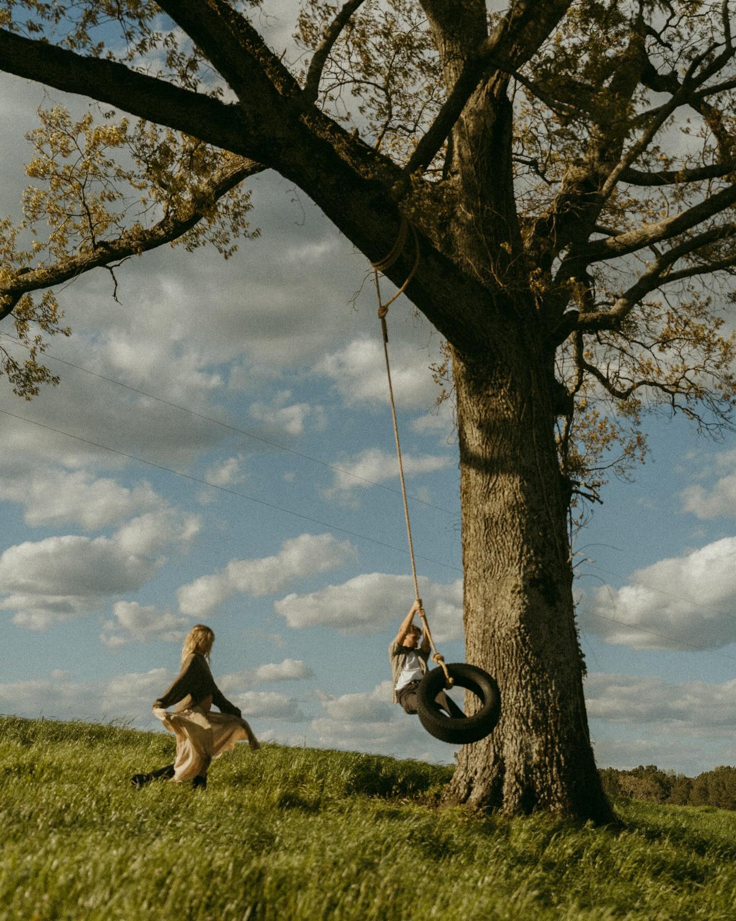 Aslyn Lee - Poppy Presets Complete Pack – Bộ sưu tập Presets màu ấm cúng sống động và thanh lịch (xmp/acr) D87V25 11 poppy presets 2