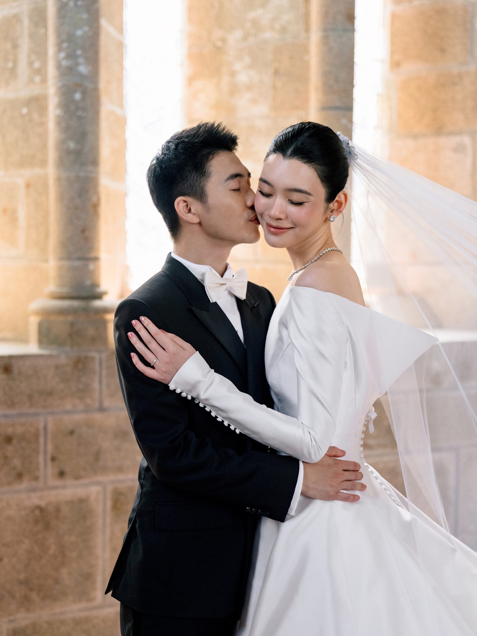 DVLOP - Jose Villa - Studio – Bộ sưu tập Preset fine art wedding chuyên cho chụp ảnh cưới của DVLOP (xmp/acr) D91V54