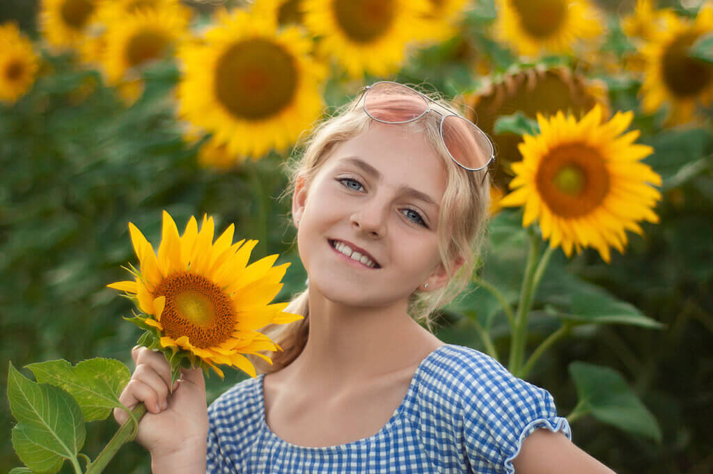 Daniel Venter - Summer Flowers (2022 Edit) — Khoá học chụp ảnh nghệ thuật chân dung mùa hè (mp4) X103X65 1 Daniel Venter - Summer Flowers (2022 Edit) — Khoá học chụp ảnh nghệ thuật chân dung mùa hè (mp4) X103X65