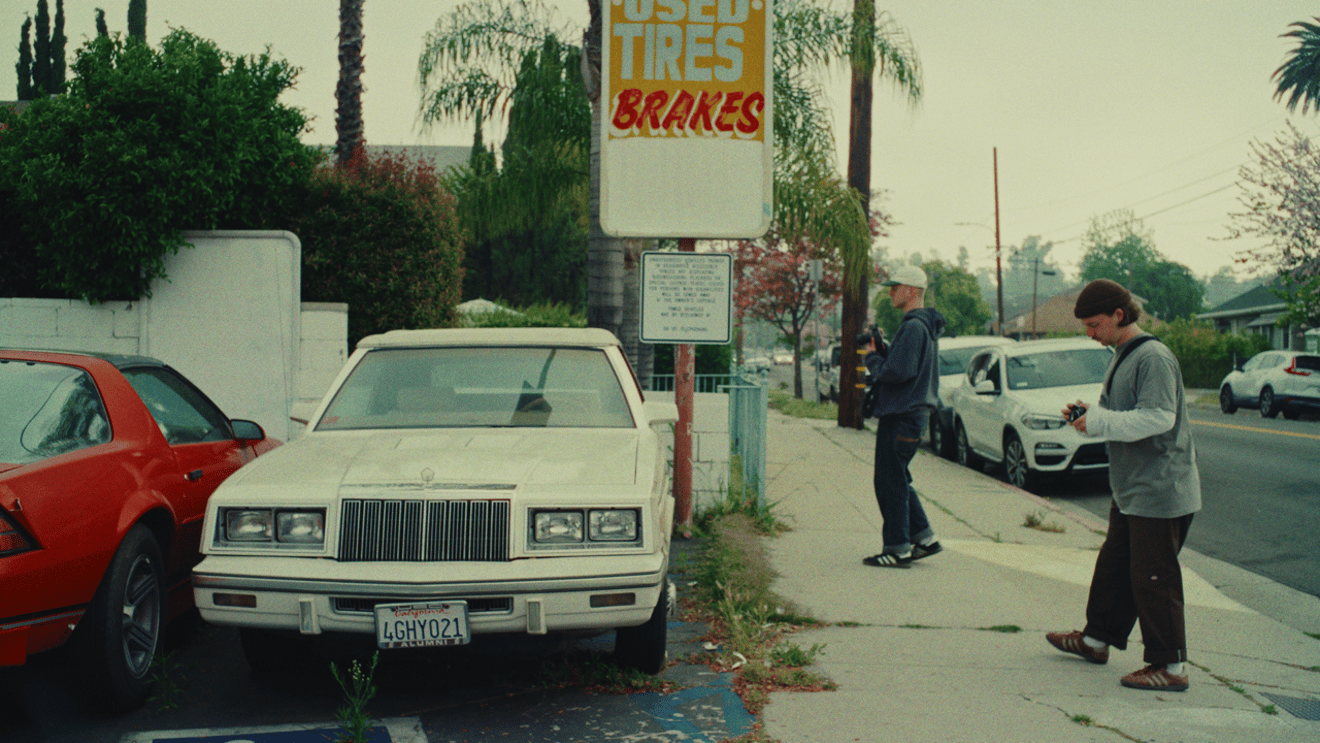 MOMENT SERR FilmVision V2 Powergrade & LUTS (Davinci Resolve) — Bộ sưu tập mô phỏng phim chân thực cho mọi cảnh quay kỹ thuật số (cube, drx) R100D07 1 MOMENT SERR FilmVision V2 Powergrade & LUTS (Davinci Resolve) — Bộ sưu tập mô phỏng phim chân thực cho mọi cảnh quay kỹ thuật số (cube, drx) R100D07