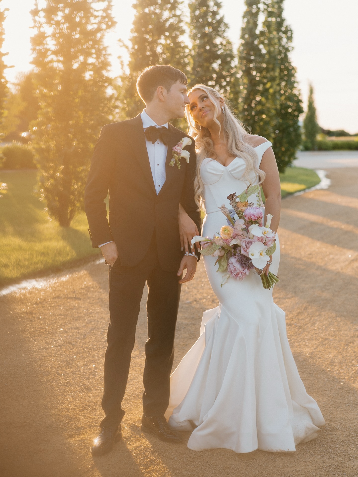 Peyton Byford - High Desert Collection — Bộ sưu tập Preset màu sắc ấm áp dịu nhẹ chân thực (xmp/acr) L101X71 3 peyton byford high desert collection bo suu tap preset mau sac am ap diu nhe chan thuc 1 1