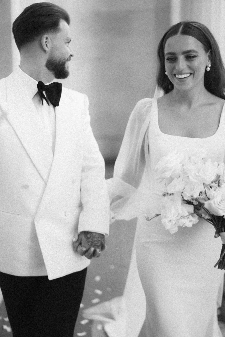 Zach & Grace - Feels Like Film — Bộ sưu tập Preset mang hoài niệm và cảm xúc của phim ảnh 2025 (xmp/acr) C102L17 8 zach grace feels like film bo suu tap preset mang hoai niem va cam xuc cua phim anh 2025 4