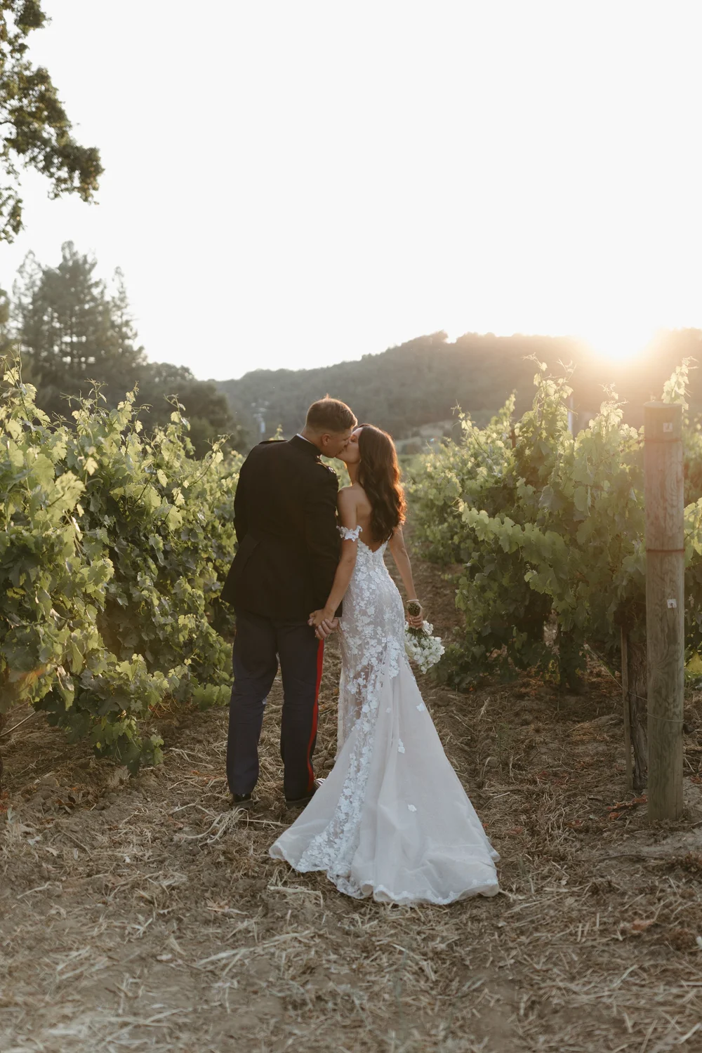 karina santos the refined presets goi preset mang hoi tho am ap va tam hon lang man cua nag den tu california 4