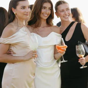 Karina Santos - The Refined Edit — Gói Preset Nhiếp Ảnh Cưới Cổ Điển Sang Trọng Kiểu và Đậm Chất Editorial (xmp/acr) K105X24 7 karina santos the refined presets goi preset mang hoi tho am ap va tam hon lang man cua nag den tu california 7