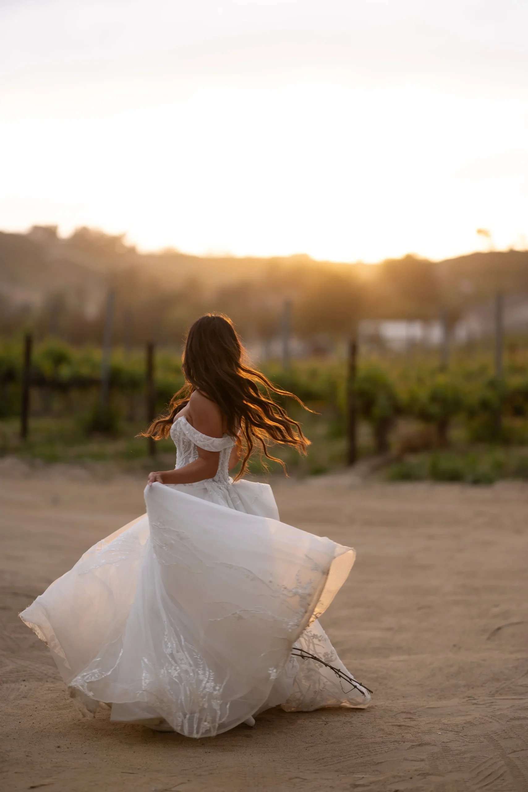 Karina Santos - The Refined Edit — Gói Preset Nhiếp Ảnh Cưới Cổ Điển Sang Trọng Kiểu và Đậm Chất Editorial (xmp/acr) K105X24 1 Karina Santos - The Refined Presets — Gói Preset mang hơi thở ấm áp và tâm hồn lãng mạn của NAG đến từ California (xmp/acr) K105X24