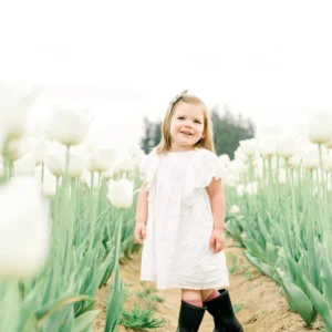 Kindred - Spring Lightroom Preset — Bộ sưu tập Preset Lightroom màu sắc của film tươi tắn chân thực dành cho ảnh chụp mùa Xuân Tết và Nhiếp ảnh cưới (lr) R117V22 9 kindred spring lightroom preset bo suu tap preset lightroom mau sac cua film tuoi tan chan thuc danh cho anh chup mua xuan tet va nhiep anh cuoi 7