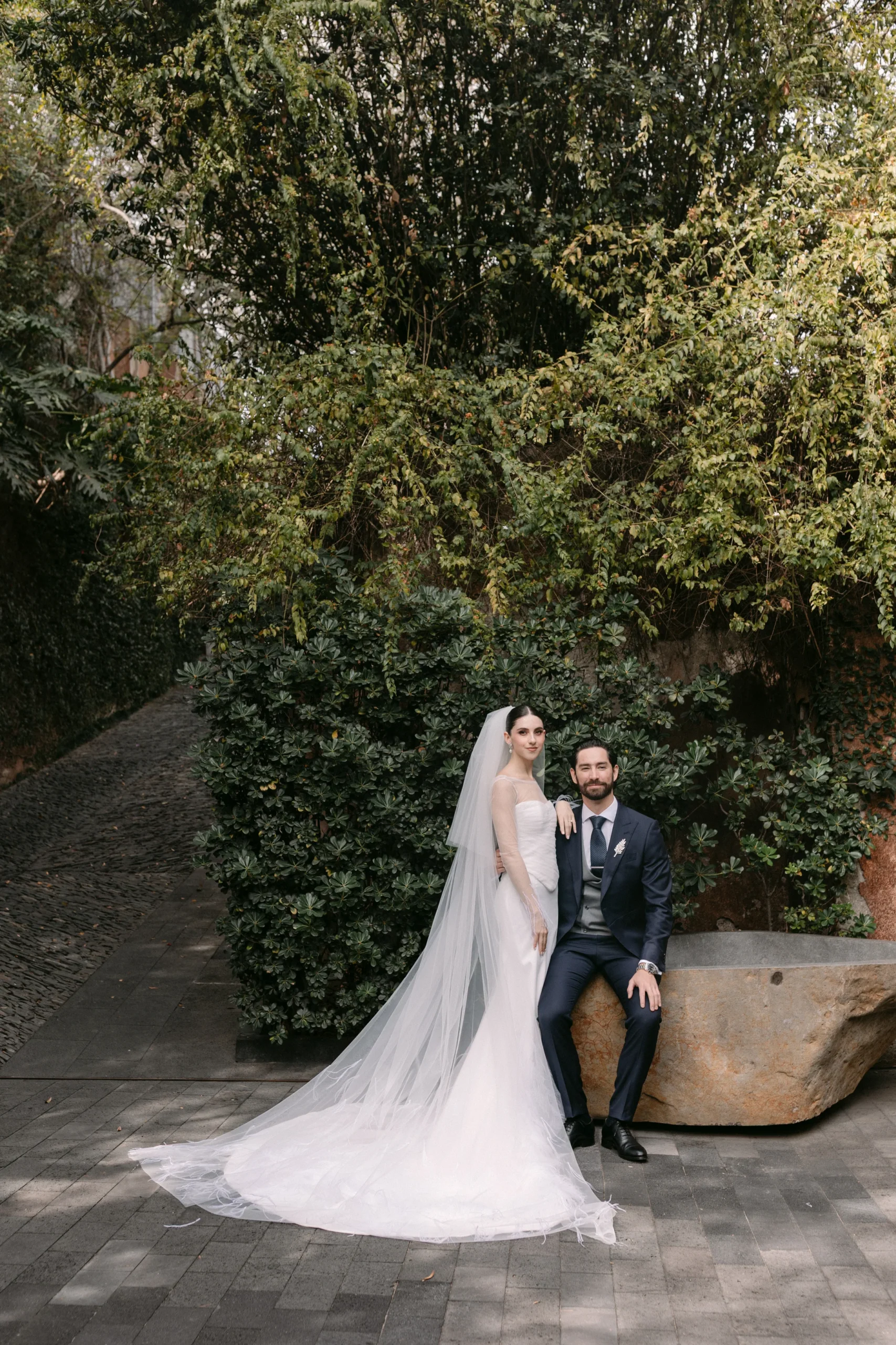 Linger Preset Pack by Ro Birkey — Bộ Preset Lightroom Mang Cảm Hứng Màu Film Điện Ảnh Giàu Cảm Xúc (xmp/acr) P115X81 2 rise by creatives haze preset bo preset cao cap cho nhiep anh cuoi tinh te thanh lich phong cach editorial 7 scaled