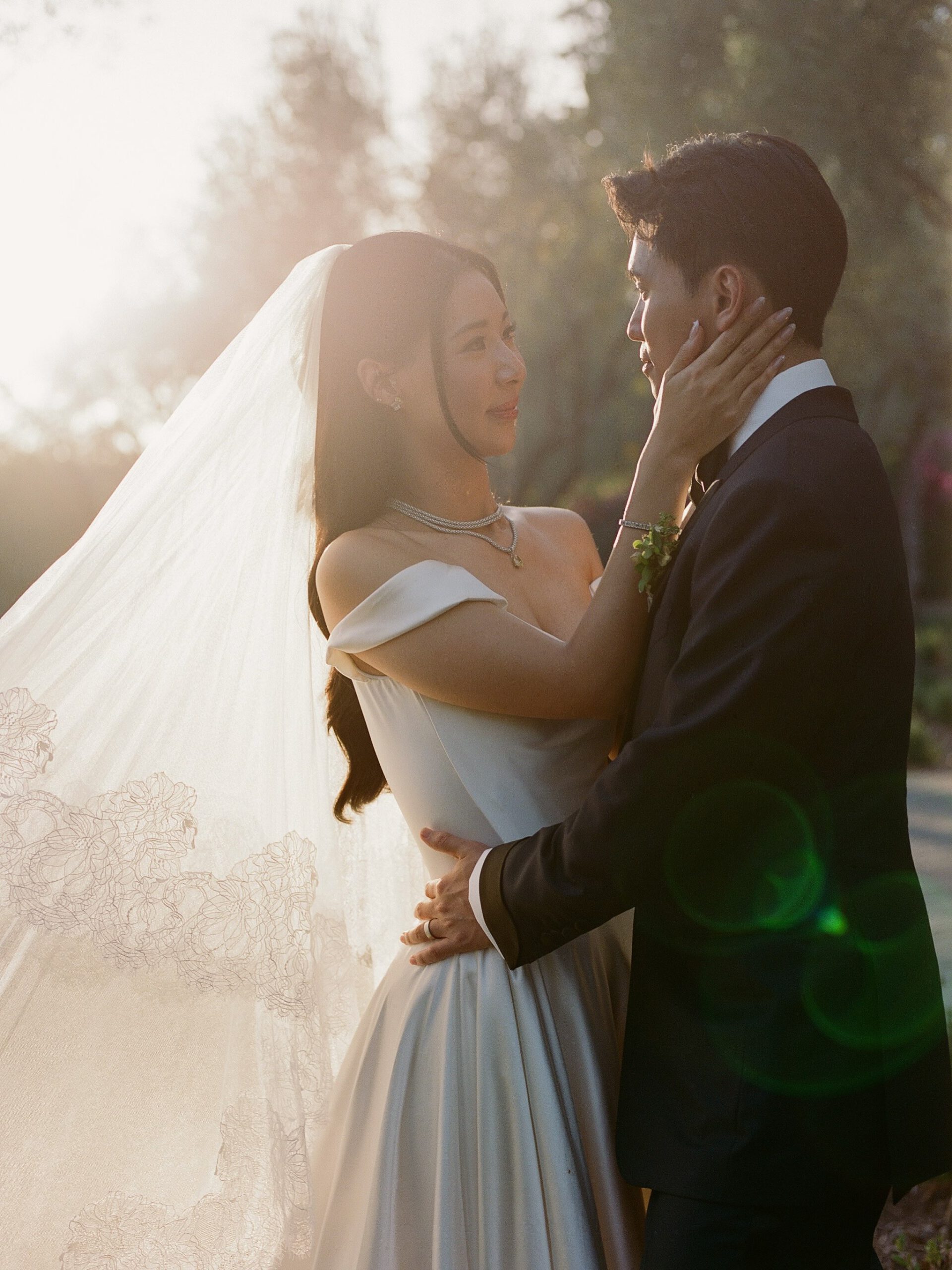 The Kelly Brown Edit — Bộ Sưu Tập Preset Lightroom Dành Cho Nhiếp Ảnh Cưới Mang Phong Cách Thuần Khiết Đẳng Cấp Chân Thực và Vượt Thời Gian 2026 (xmp/acr) P144F 3 the kelly brown edit bo suu tap preset lightroom danh cho nhiep anh cuoi mang phong cach thuan khiet dang cap chan thuc va vuot thoi gian 2026 2 scaled